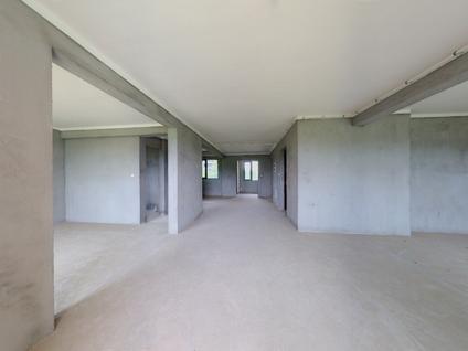 湖州绿城柳岸晓风4室2厅136.95平低楼层/共13层