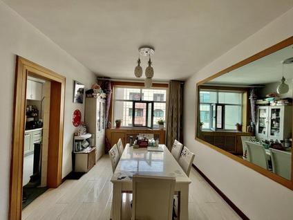 北京广电局家属院3室2厅135平高楼层/共7层