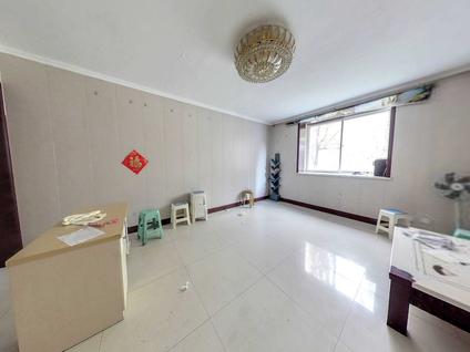 北京裕祥花园3室2厅133平低楼层/共6层