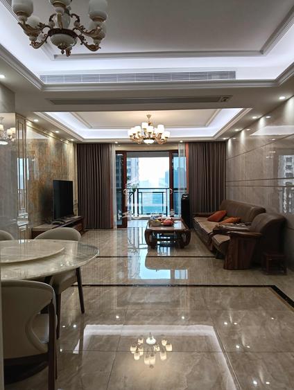 北京南国豪苑(三期)5室2厅146平中楼层/共32层