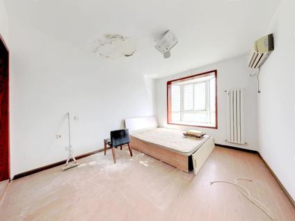 北京绿地世纪城(三期)3室2厅113.89平高楼层/共6层