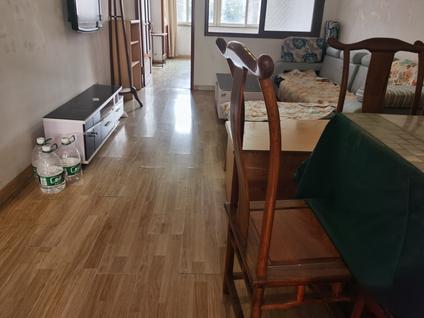 青岛同盛苑2室1厅71平中楼层/共6层