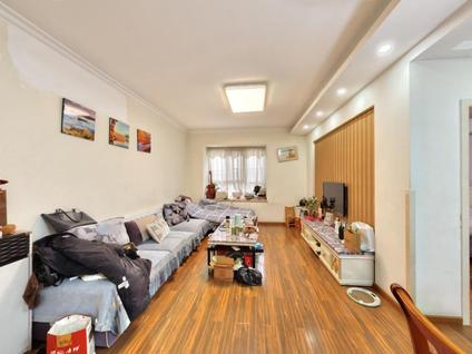 北京晶宝盛世桃源3室2厅99.63平高楼层/共18层