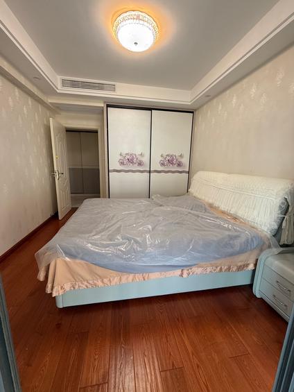 北京玉湖小区3室2厅132平中楼层/共19层