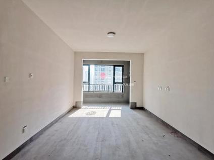 济南绿地IFC中央公馆B2地块3室2厅130平中楼层/共22层