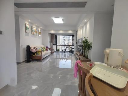 江门华发四季4室2厅114平低楼层/共33层