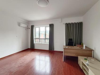 北京枫林天下5室2厅194.76平低楼层/共4层