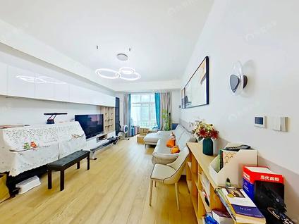 北京欧陆经典4室2厅194.51平低楼层/共26层