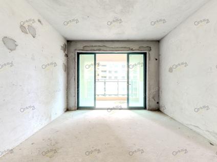 北京臻华花园4室2厅124.17平低楼层/共25层