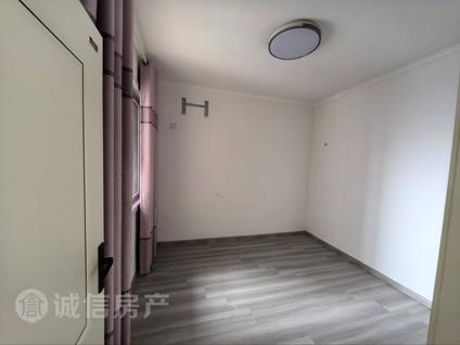 北京小秦楼2室1厅92.56平低楼层/共33层