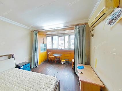 上海香樟苑(南苑)2室1厅67.31平高楼层/共6层