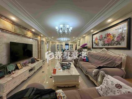 南京五矿九玺台4室2厅142.17平中楼层/共8层