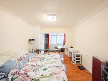 兰州木塔巷15—25号1室1厅40平中楼层/共8层