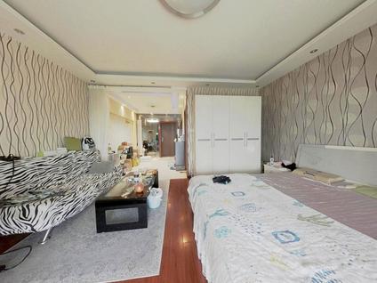 北京翡翠明珠1室0厅55平高楼层/共33层