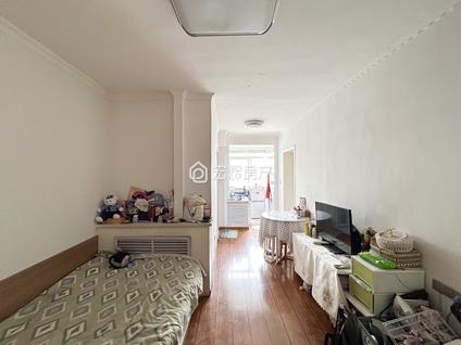 北京市职业技术学校家属院1室1厅32平高楼层/共6层