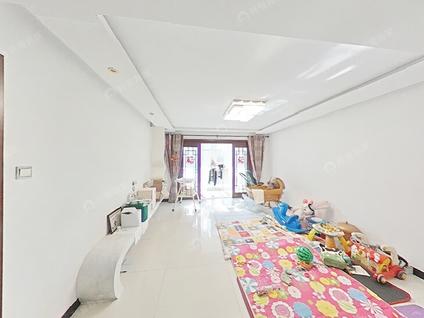 北京加州水郡(东区)3室2厅140.93平中楼层/共9层