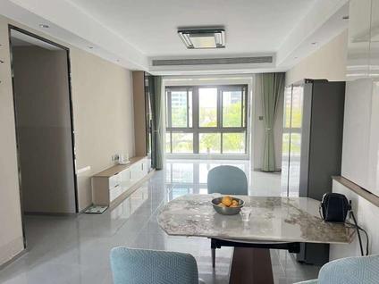 北京博大学府国际3室2厅120平低楼层/共18层