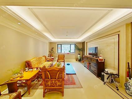 北京鲁能公馆3室2厅180.43平低楼层/共39层