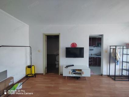 北京宏发长岛(一期)1室1厅46平中楼层/共35层