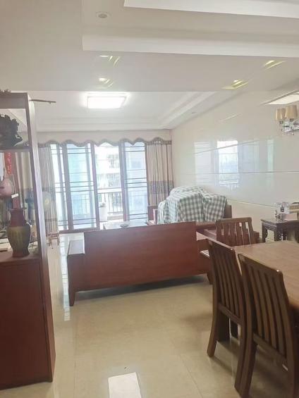 河源宝田花园3室2厅106平中楼层/共17层