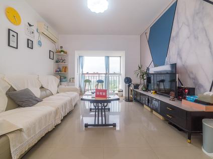 北京海岸时代公寓2室1厅73.68平中楼层/共32层