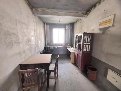 北京新瑞苑2室1厅85平中楼层/共6层