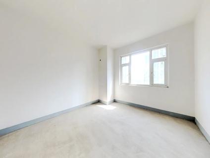 武汉南车花园3室2厅135.66平高楼层/共18层