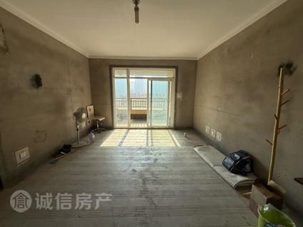 北京小秦楼3室2厅121.88平低楼层/共18层