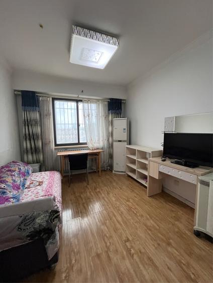 北京东方国际2室2厅90平低楼层/共18层