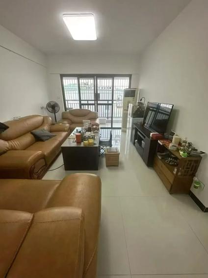 江门居安楼3室2厅100平低楼层/共8层