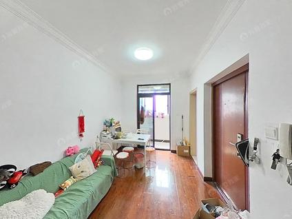 上海绿地东上海海富城市花园(一期)3室2厅132.81平中楼层/共18层