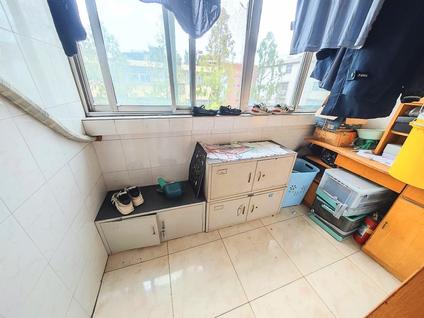 北京金狮小区2室2厅75.37平高楼层/共6层