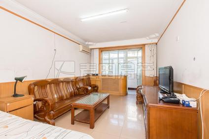 北京环山村小区2室1厅64.9平低楼层/共6层