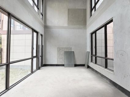 北京兴进漓江郡府5室3厅174.94平低楼层/共3层