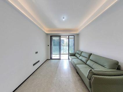 北京卓越招商臻珑府3室2厅117平低楼层/共33层