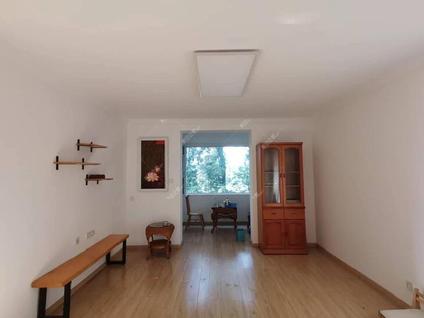 北京昆湖小区3室2厅83.66平高楼层/共5层