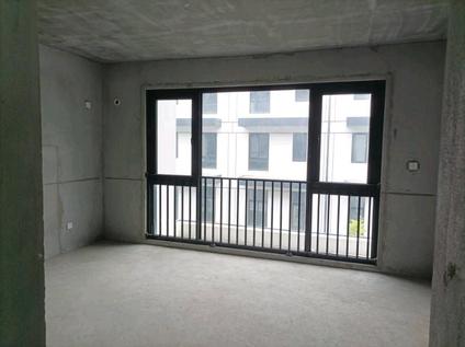 北京暖山别墅4室2厅238平低楼层/共3层