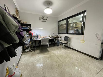 北京东方国际2室1厅75平低楼层/共19层