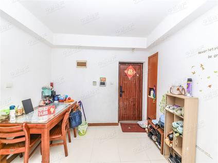 上海新城悠活城2室2厅82.28平低楼层/共18层
