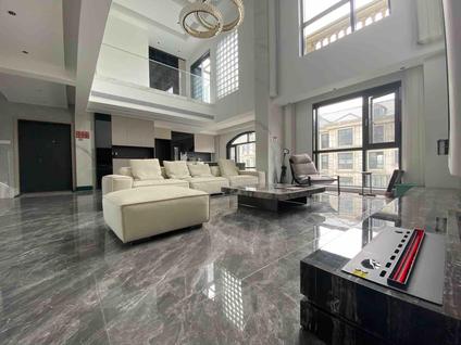 北京华侨名苑4室2厅171平高楼层/共7层