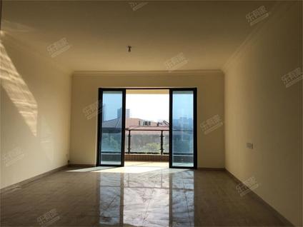 江门碧桂园滨江壹号4室2厅144.15平低楼层/共33层