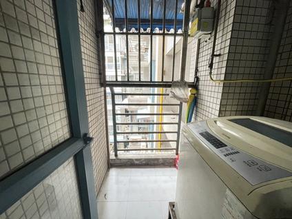 成都新北佳苑2室2厅67.23平高楼层/共11层