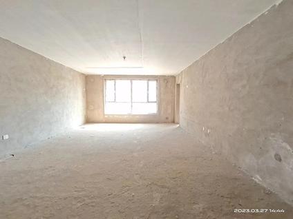 北京海威小区(二区)4室2厅174平低楼层/共6层