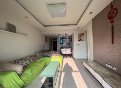 重庆菲尔小城2室2厅81平中楼层/共26层