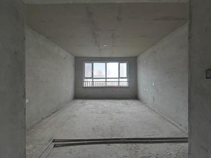 北京春耕家园（南区）4室2厅160平中楼层/共17层