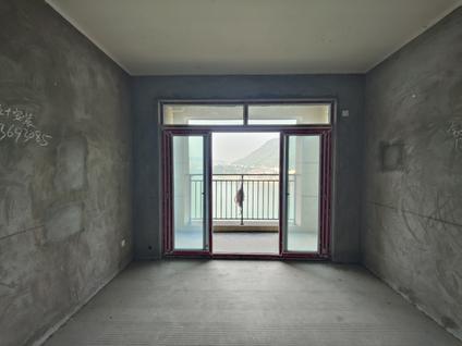 北京澳海御江苑(E区)3室2厅106.53平中楼层/共18层