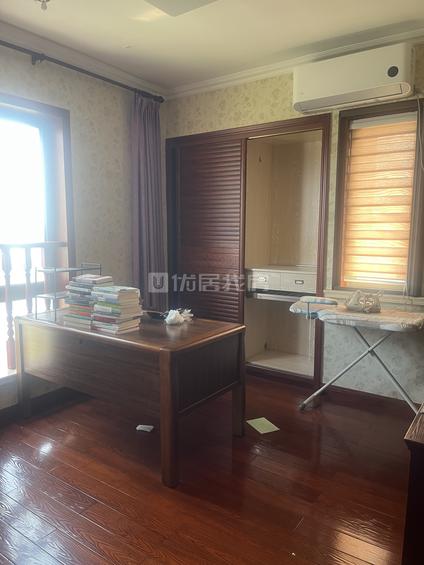 北京风铃绿洲(风锦苑)3室2厅130平高楼层/共21层