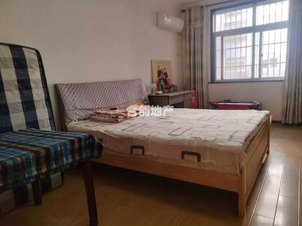 孝感远大新居3室2厅155平低楼层/共7层