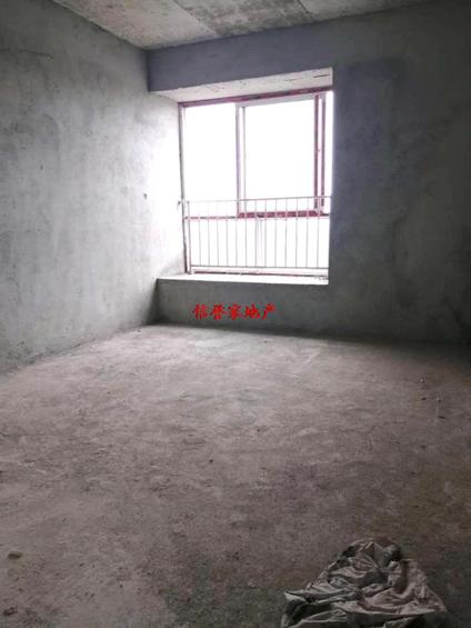 北京鸿森机电钢材市场3室2厅131.86平高楼层/共21层