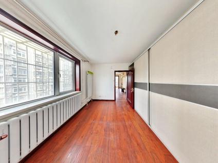 北京海韵家园1室1厅61.73平低楼层/共9层